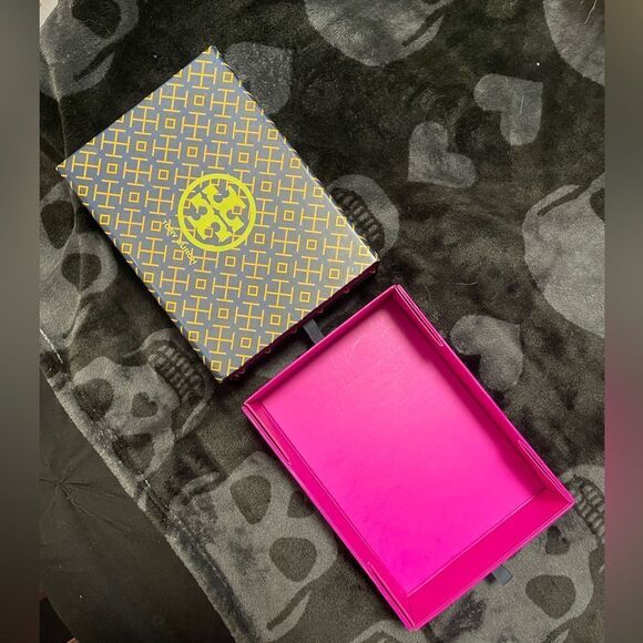 Tory Burch Box - Picture 4 of 6